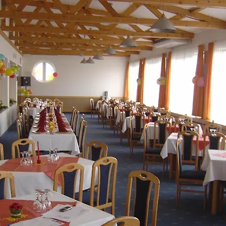 City Inn Olomouc Отель Оломоуц